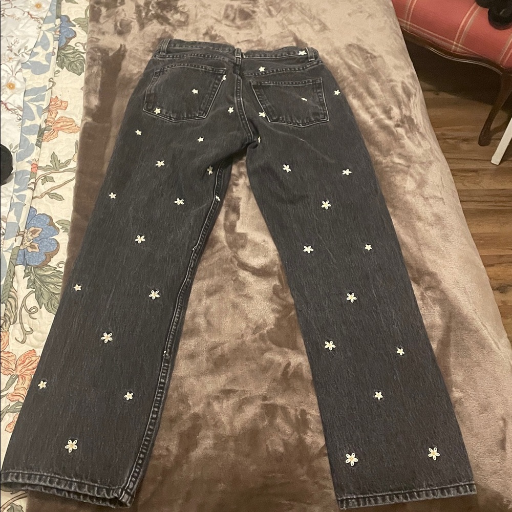 Reformation Cynthia High Relaxed Black Daisy Jeans Size 27 - Picture 15 of 16